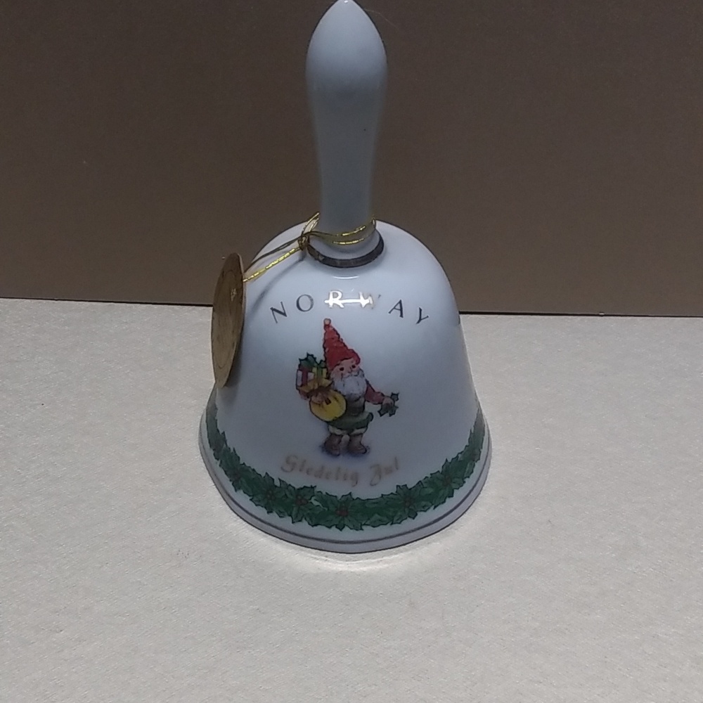 Vintage 1982 Christmas Gnome Bell Sears Roebuck and Co. Norway  Gledelig Jul